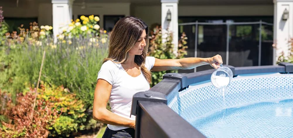 Comment faire fonctionner et utiliser mon analyseur d’eau INTEX ?
